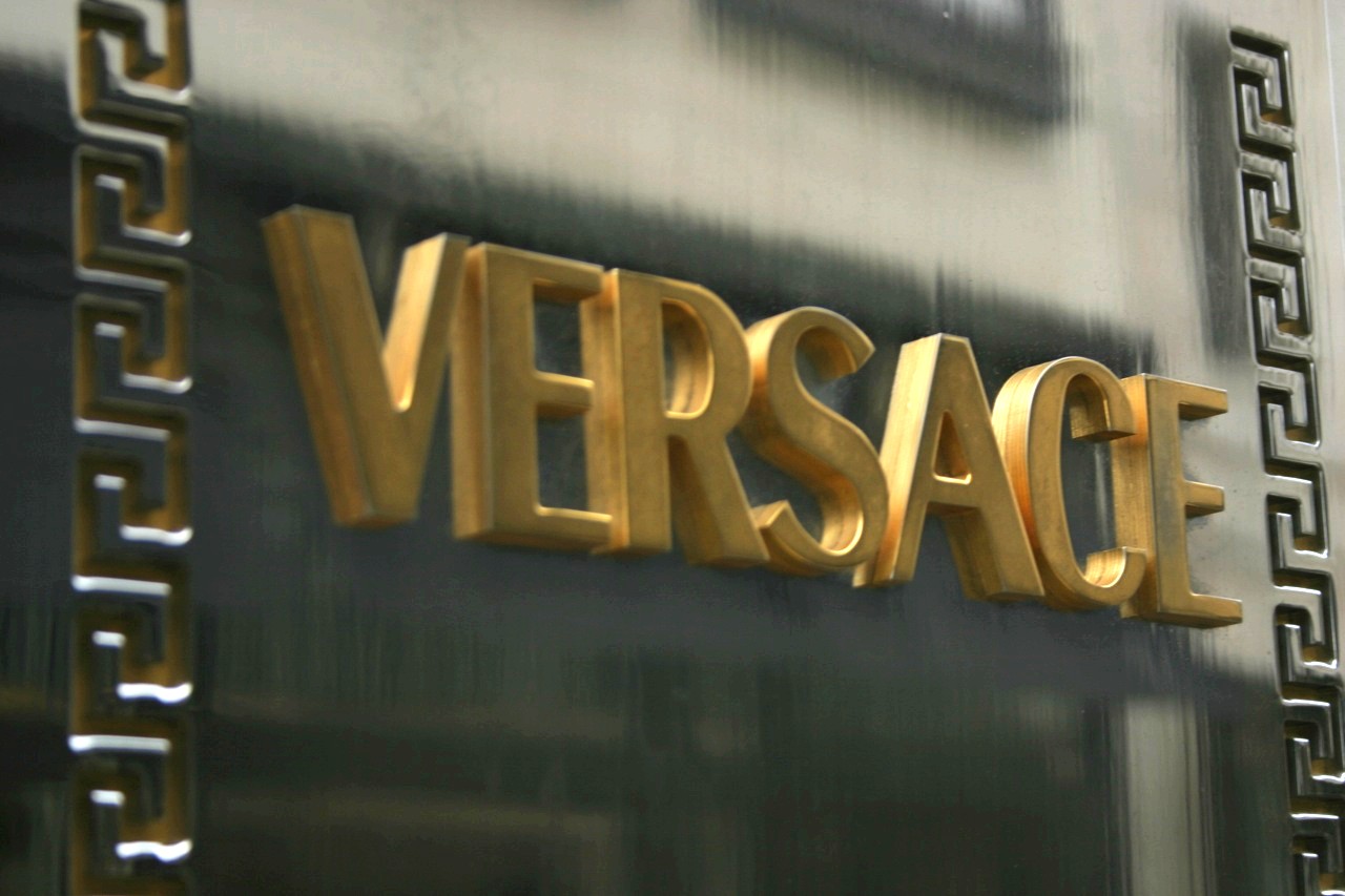 Auf nach China: Versace schliesst in Japan die Tore.