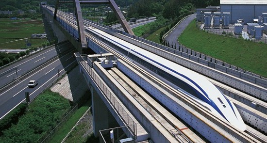 Der Magnetschwebe-Shinkansen auf der Teststrecke Yamanashi.