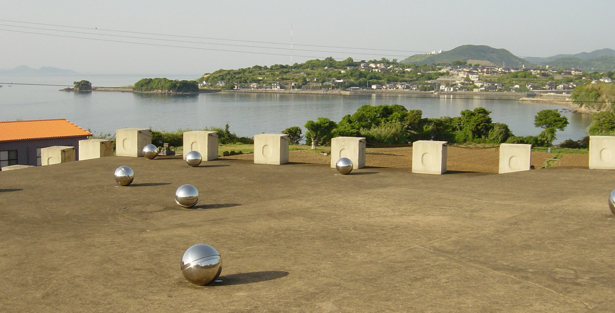 Gegen das Vergessen: Ein Denkmal in der Bucht von Minamata erinnert an die Tragödie von damals.