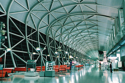 Viel Platz für Billigflieger: Abflughalle am Flughafen Kansai.