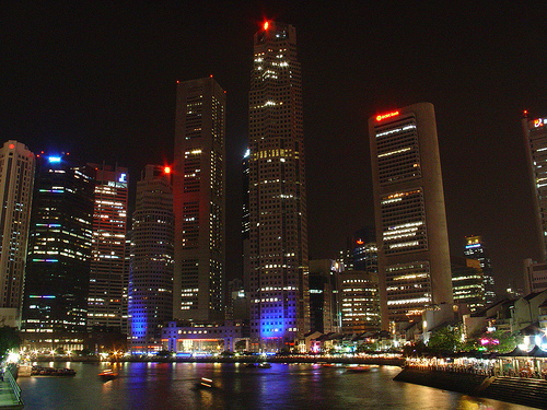 Hier zieht es die Menschen hin: Die Skyline von Singapur.