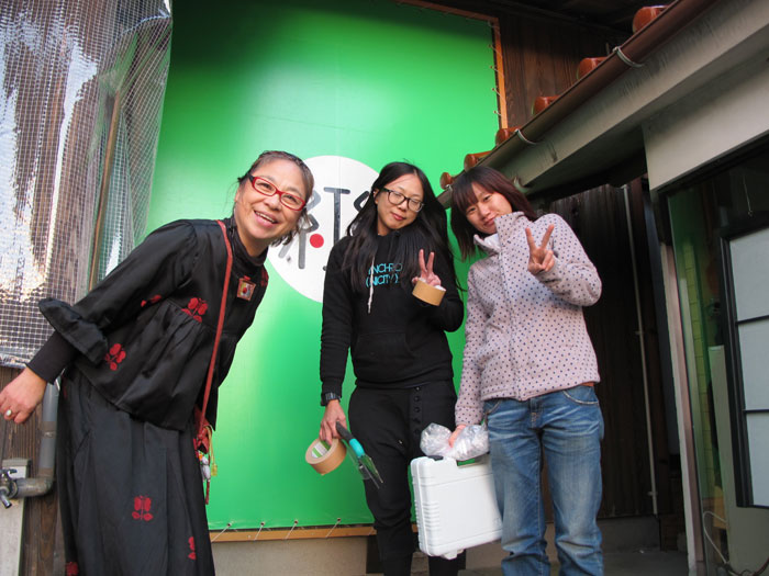 Aufrichtige Gastfreundschaft: Frau Chieko Hata (links).