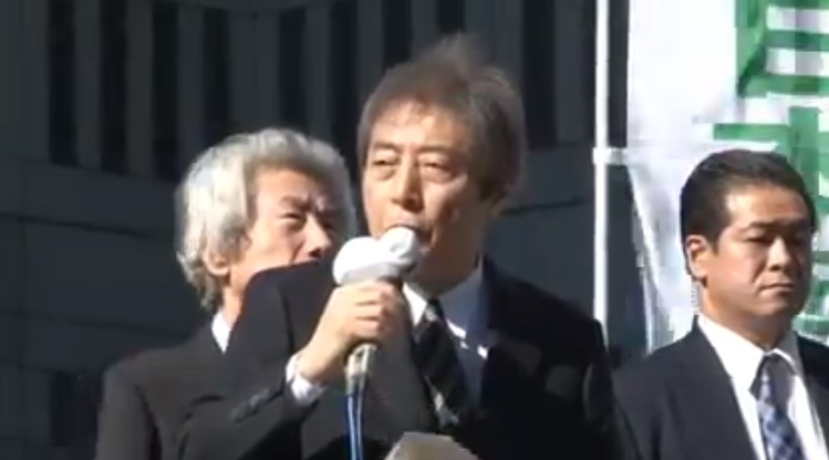 Hosokawa (vorne) und Koizumi (links) bei einer Wahlveranstaltung.