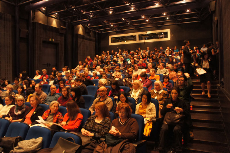 Das Premieren-Publikum in Genf.