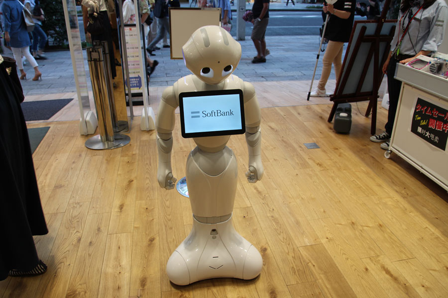 Roboter Pepper in Tokio.