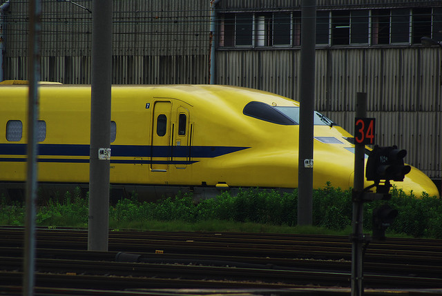 Der etwas andere Shinkansen: Doctor Yellow.