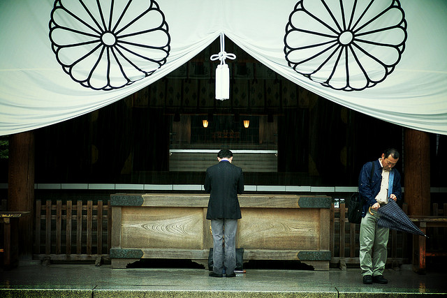 Im Yasukuni-Schrein.