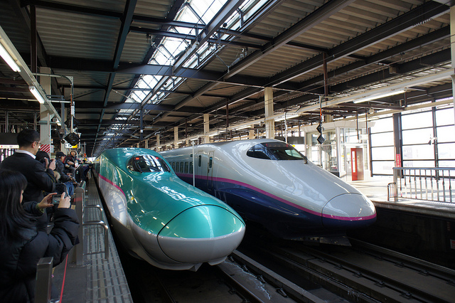 Futuristisch: Der japanische Shinkansen.
