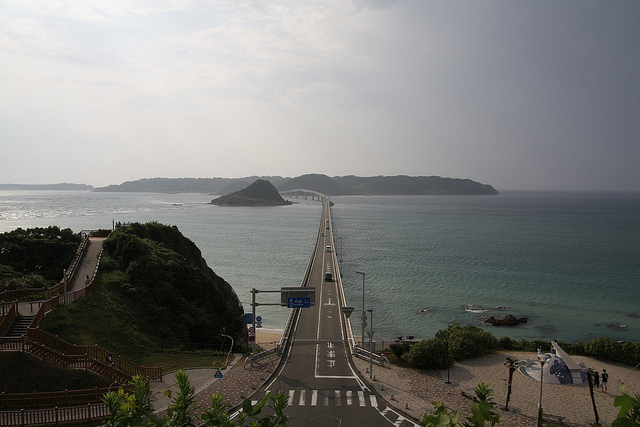 Sicht auf die Tsunoshima-Brücke.