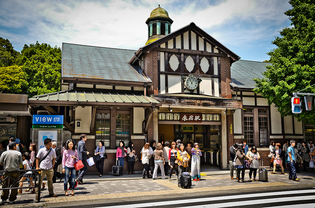 Der altehrwürdige Bahnhof Harajuku.