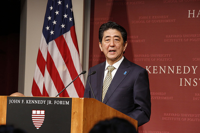 Shinzo Abe bei einer Rede in Harvard im April 2015.