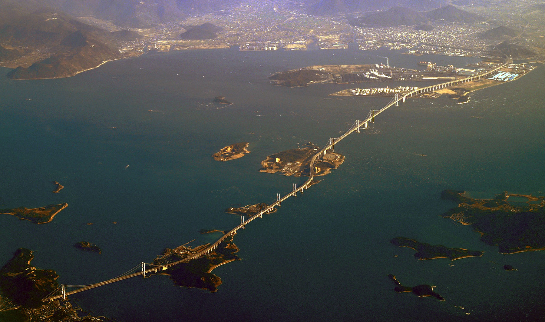 Die Seto-Ōhashi-Brücke.