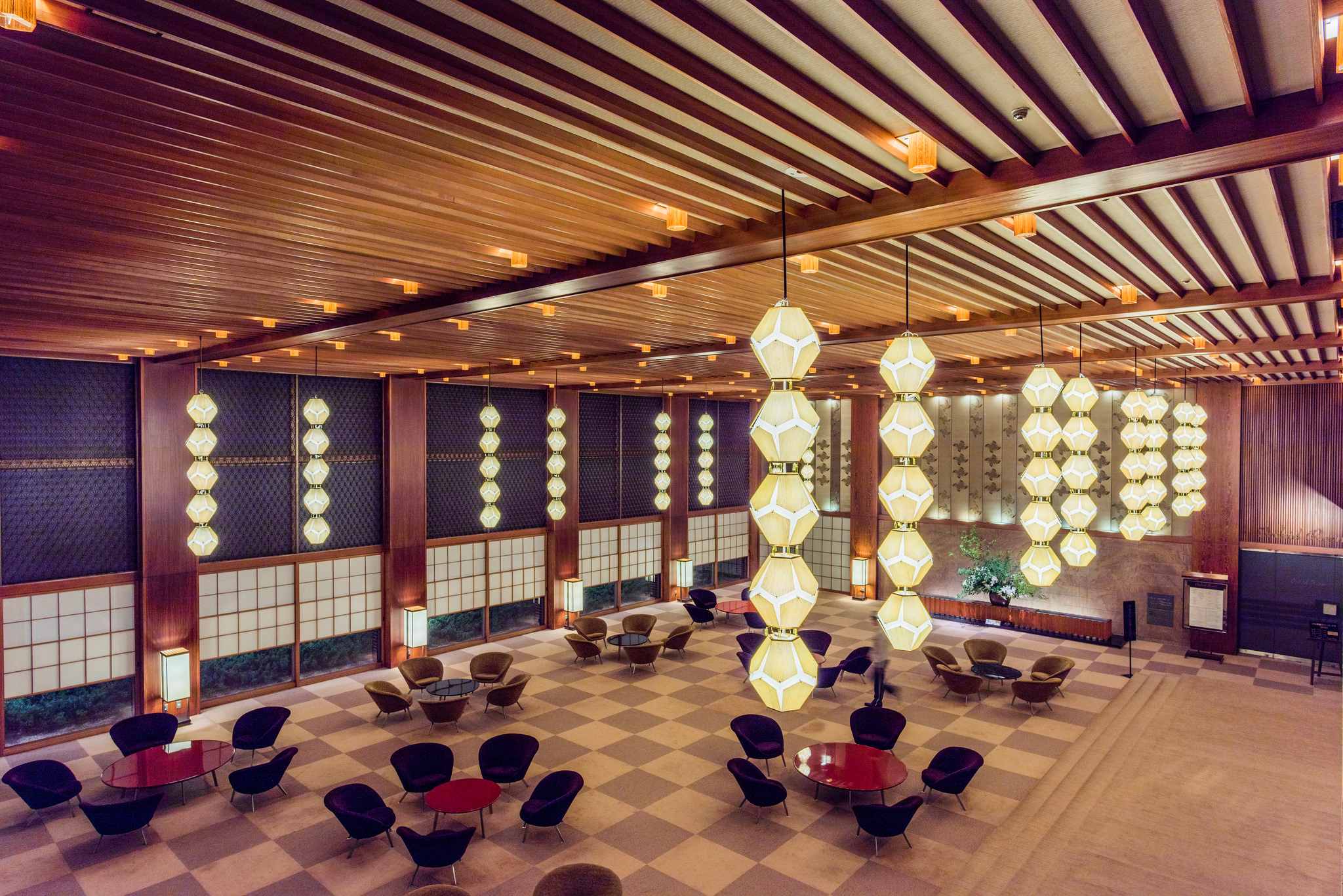 Die Lobby des Hotel Okura im Jahr 2015.
