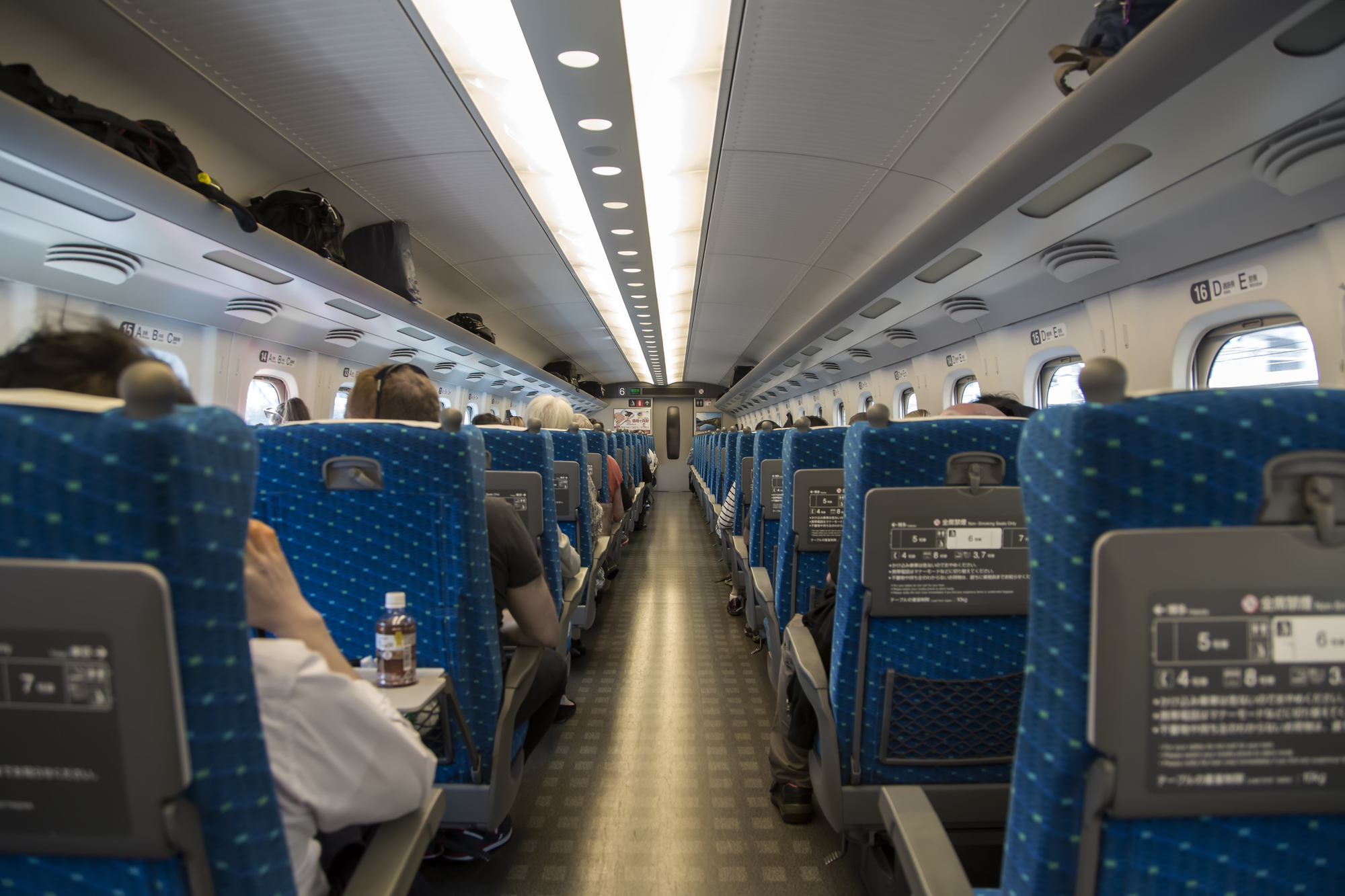 5 Sitze pro Reihe: Die Normalklasse im Shinkansen.