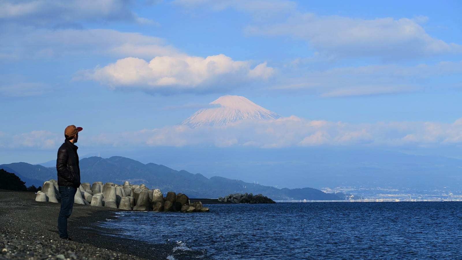 Das Meer und der Fuji.