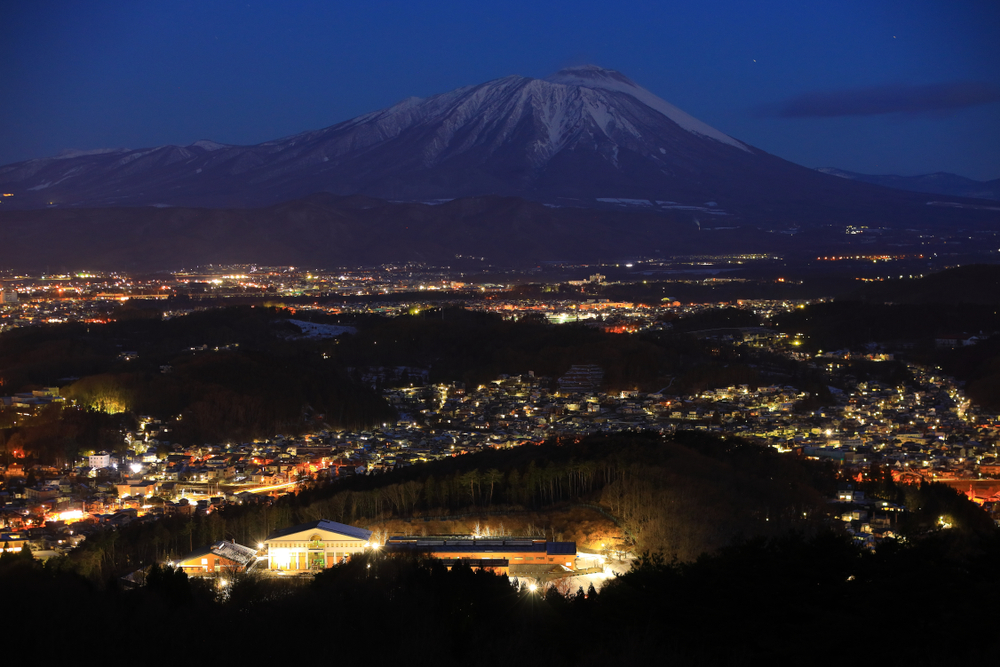 Morioka und der Mount Iwate im Hintergrund.