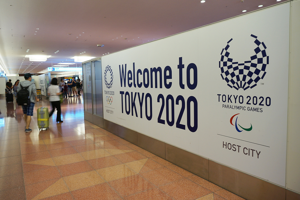 "Welcome to Tokyo 2020" im Tokioter Flughafen Haneda.