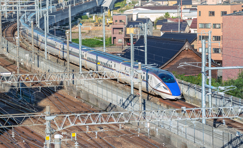 Der Shinkansen der Baureihe E7/W7.