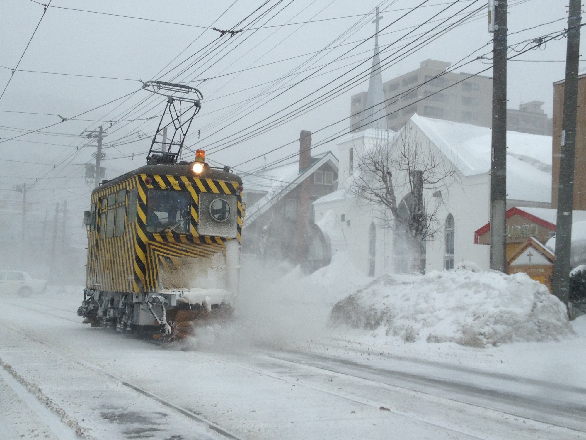 Das Sasara-Tram im Einsatz in Sapporo. (Archivbild)