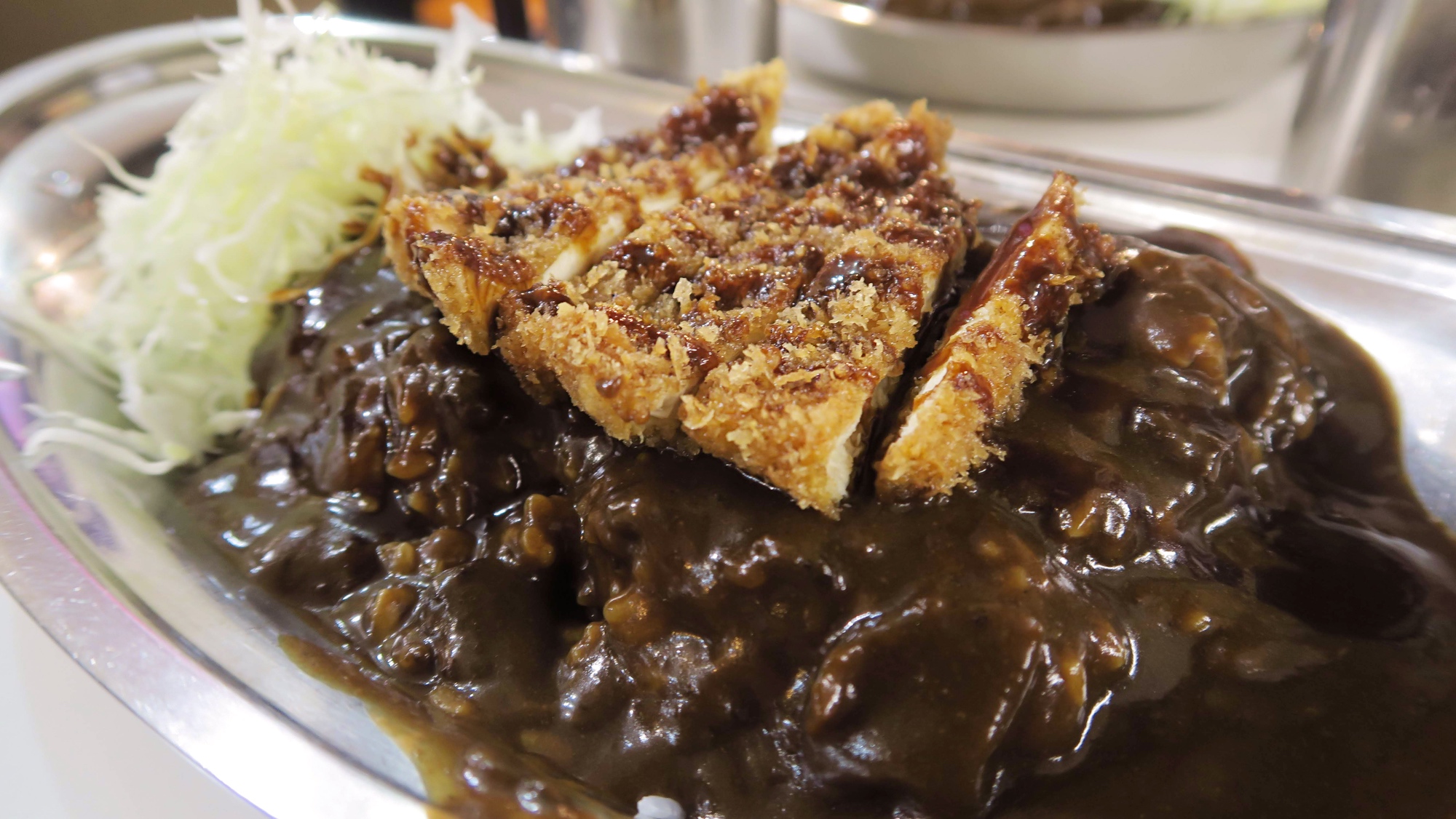Katsu-Curry: Curry mit einem panierten Schnitzel.
