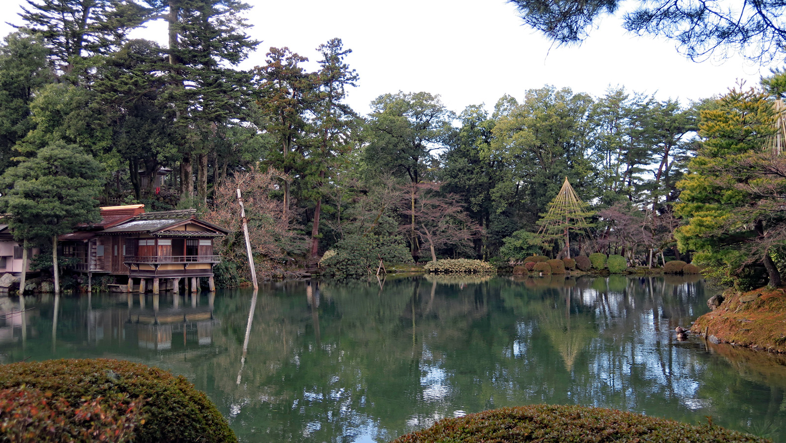 Zu jeder Jahreszeit eine Augenweide: Der Kenrokuen in Kanazawa.