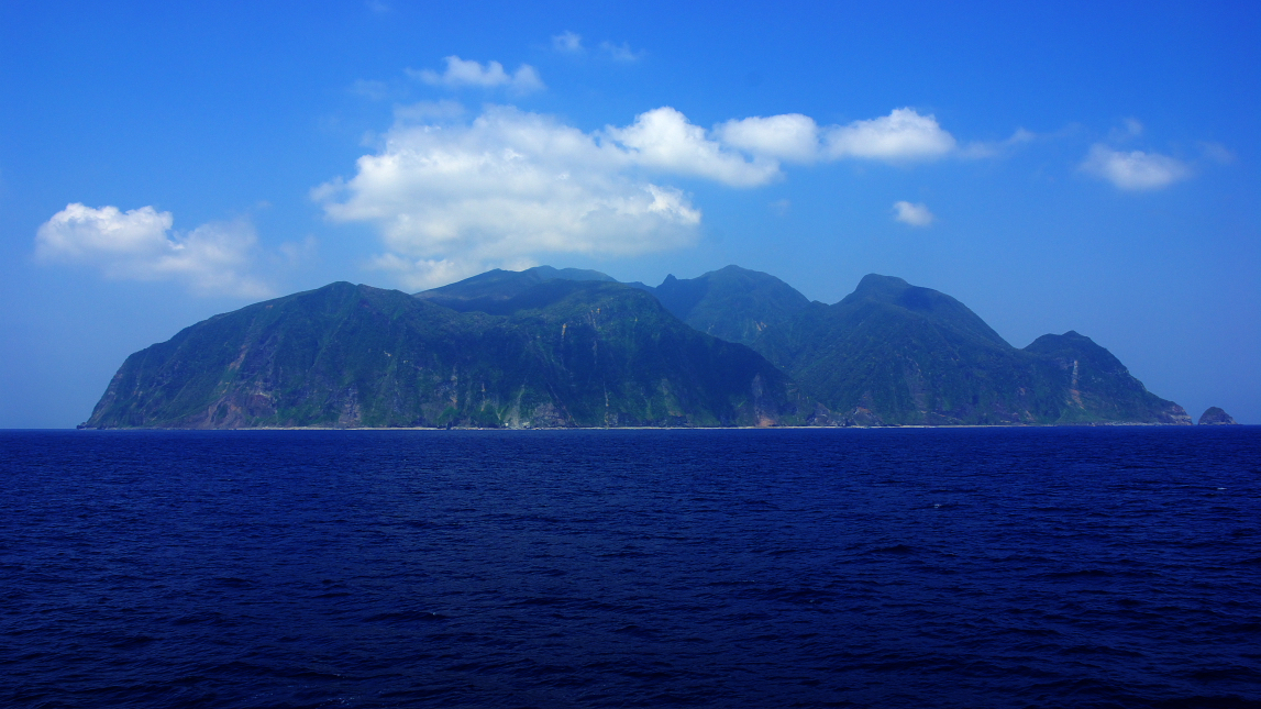 Auch die Insel Mikurajima gehört politisch zur Region Tokio. Einwohnerzahl: 326.