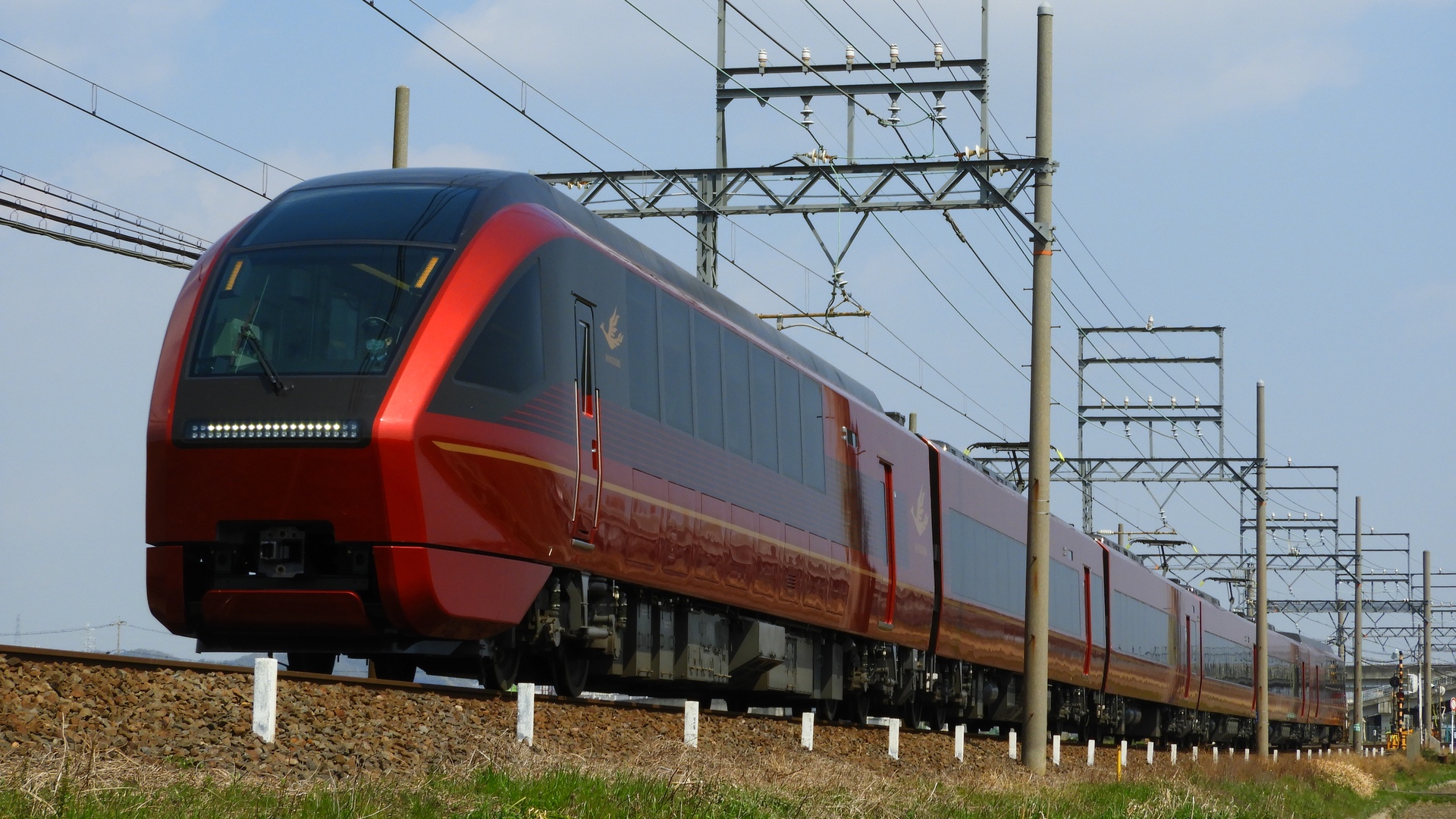 Wie ein Ferrari auf Schienen: Der Hinotori von Kintetsu Railway.