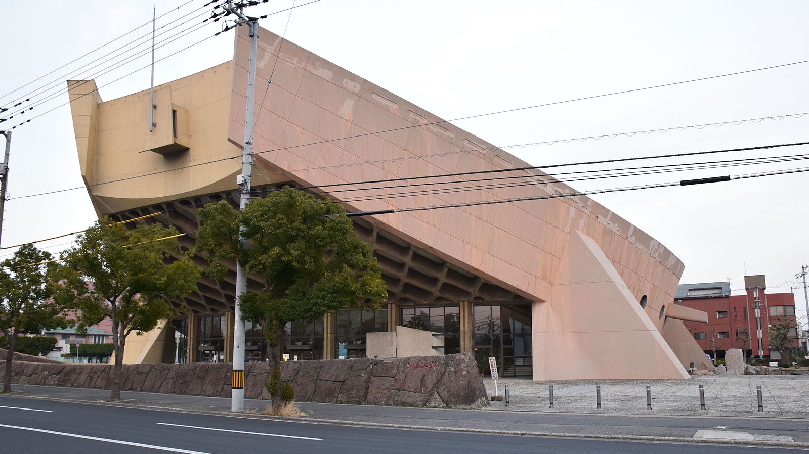 Ein Blickfang: Das Kagawa Gymnasium in der Stadt Takamatsu.