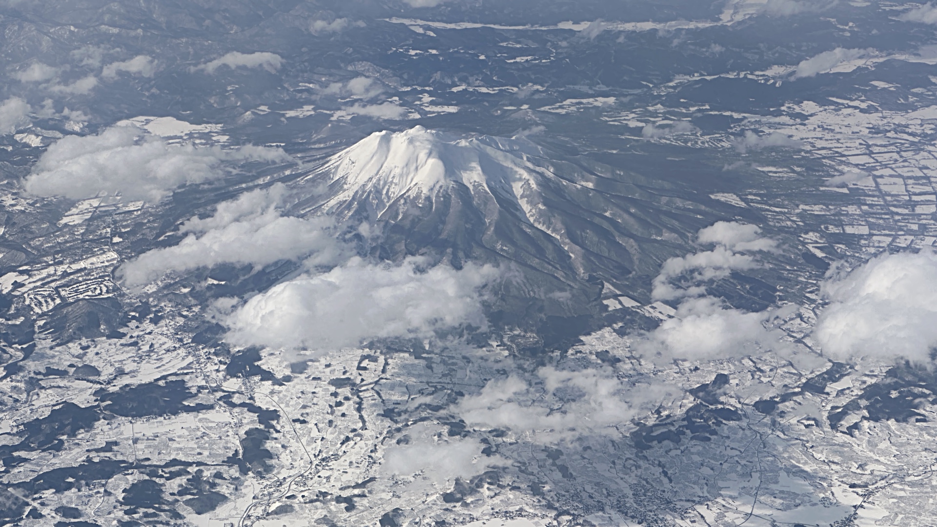 Der Mount Iwaki wird auch Tsugaru-Fuji genannt.
