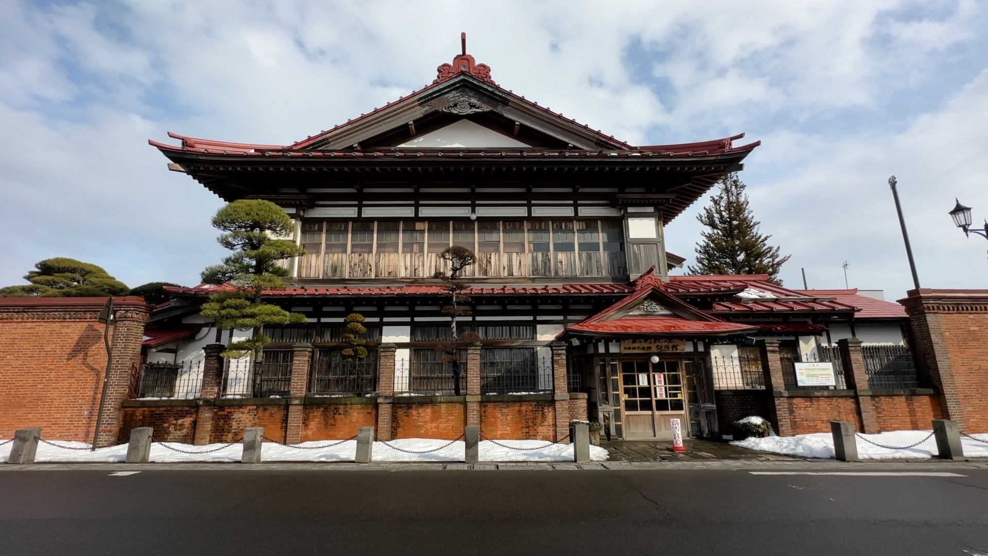Zwischenstopp in Kanagi: Das Geburtshaus des Schriftstellers Osamu Dazai.