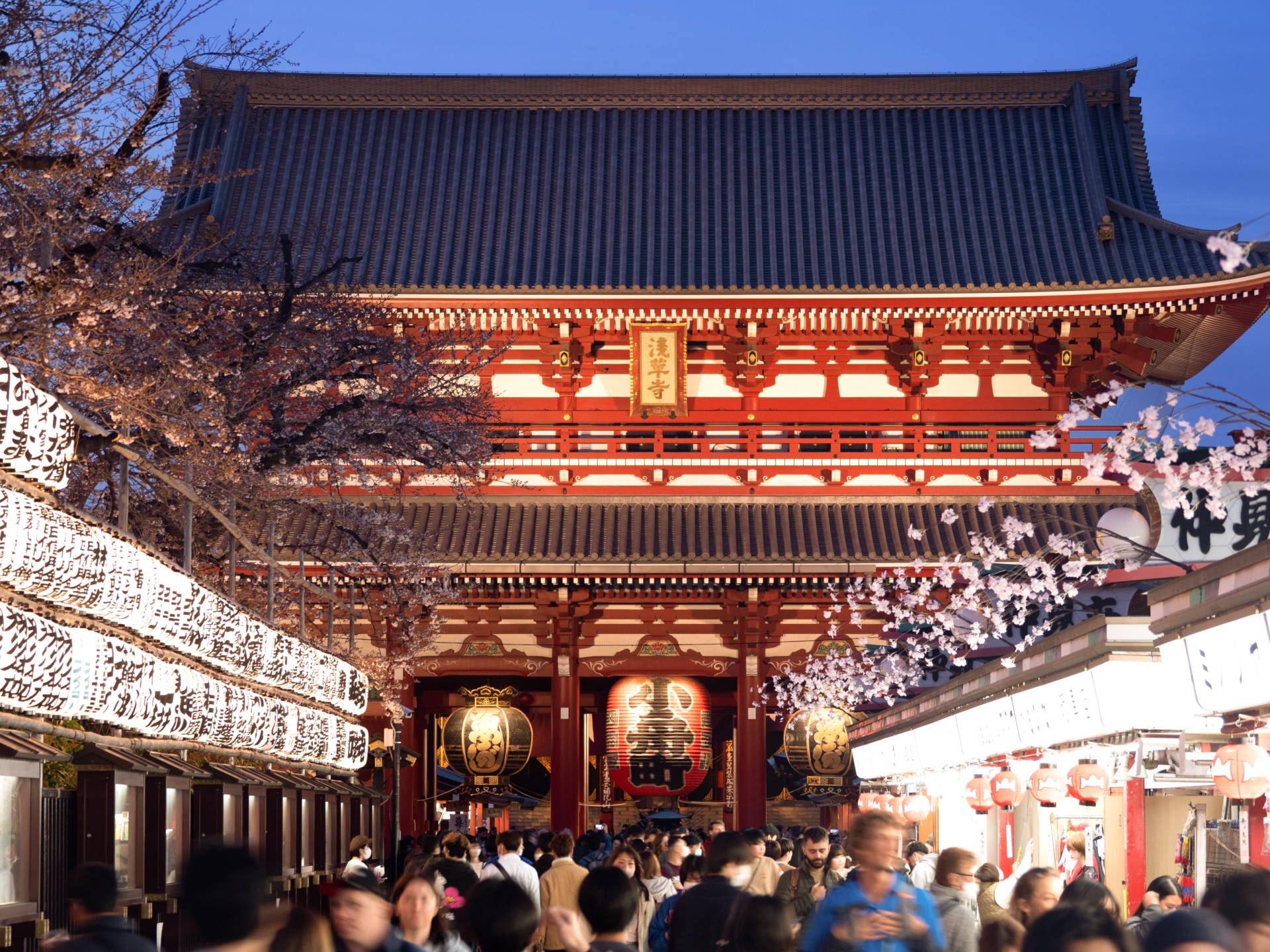 Der Tempel Sensōji-Tempel in Asakusa, Tokio, im März 2023.