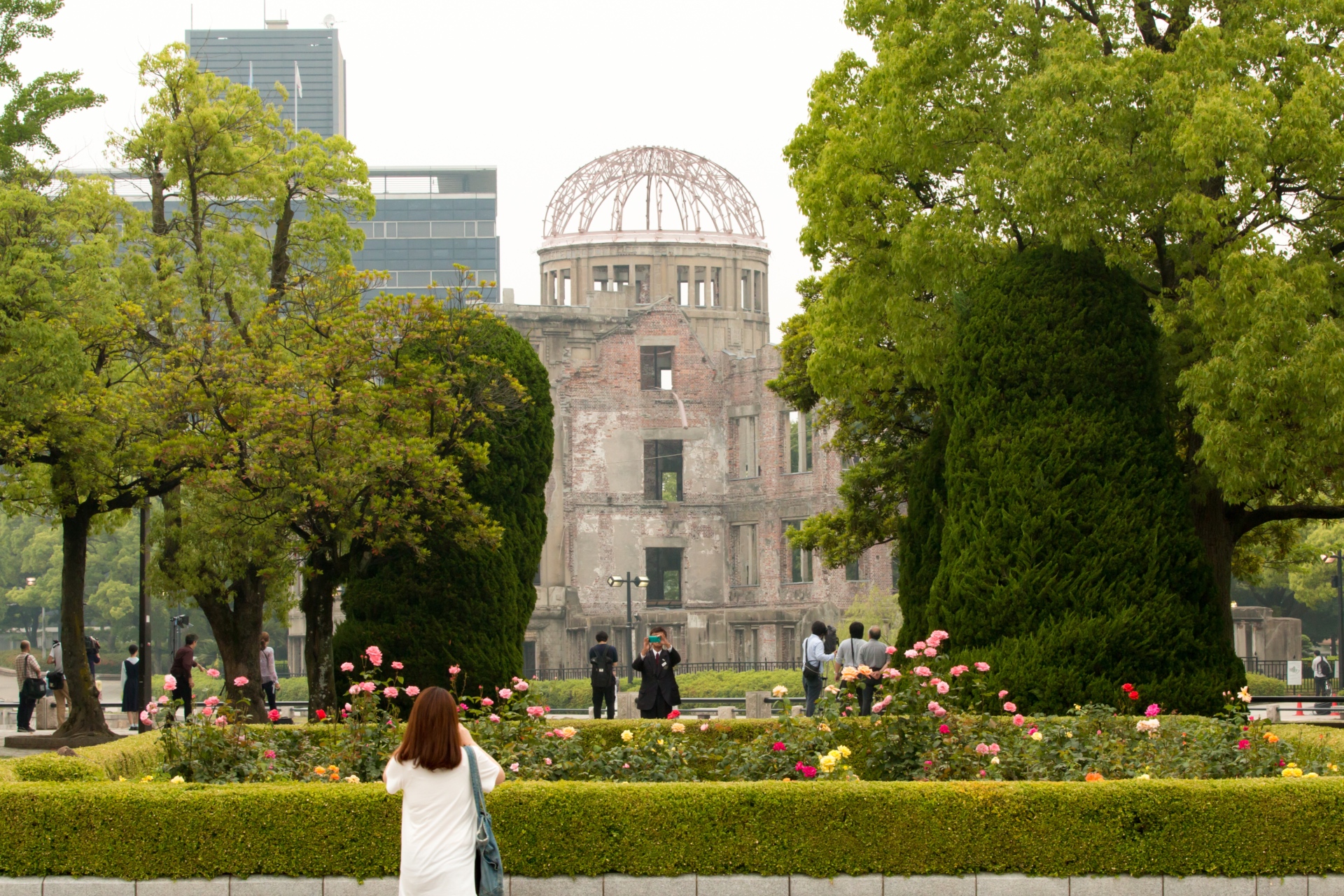 Der Friedenspark mit der Atombombenkuppel.