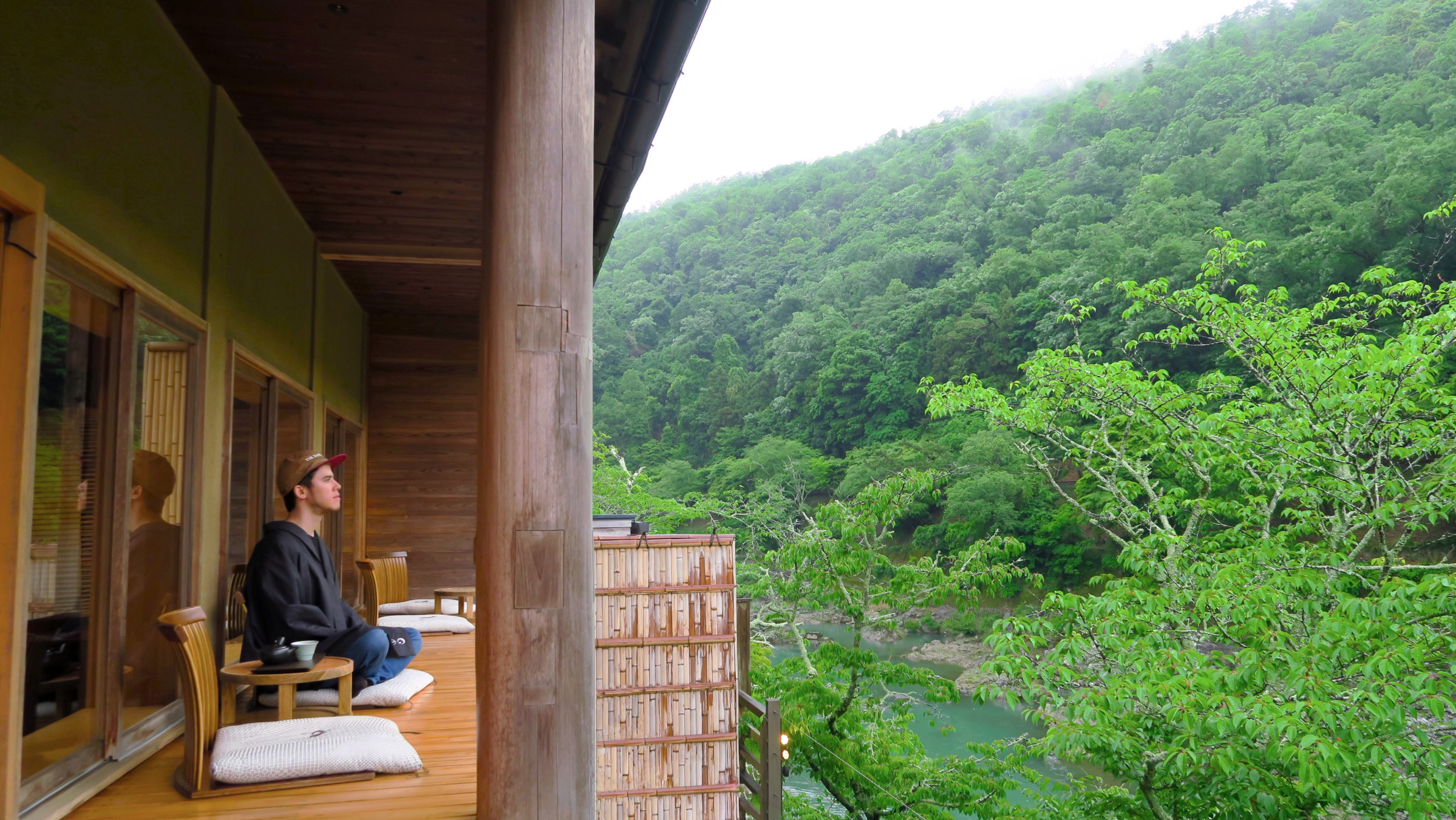 Die Ruhe von Arashiyama im Ryokan Hoshinoya Kyoto.