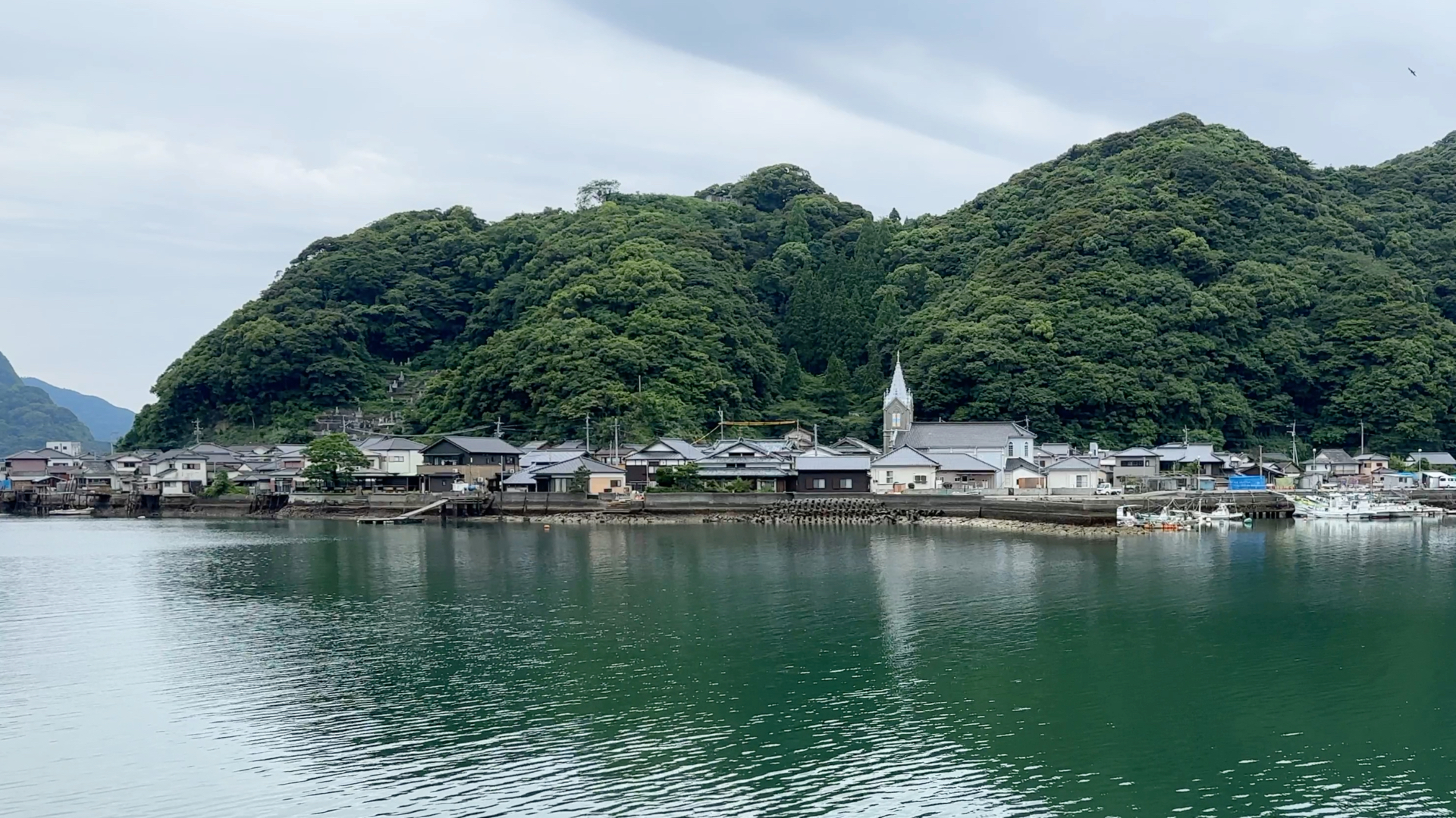 Fischer­dorf Sakitsu in der Ama­ku­sa-Insel­re­gi­on.