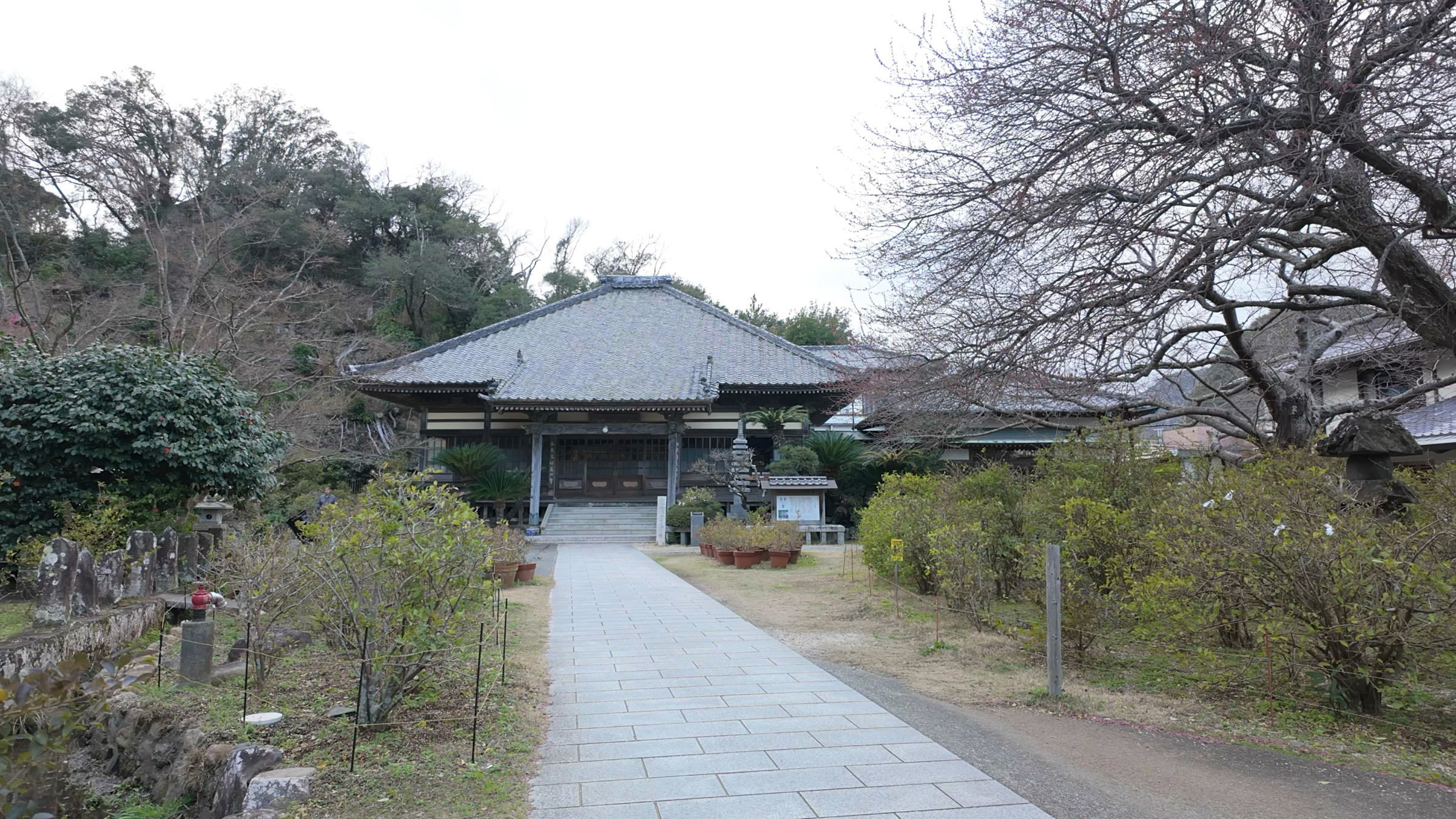 Ryōsenji: In diesem Tempel wurde das Abkommen von 1858 unterzeichnet.