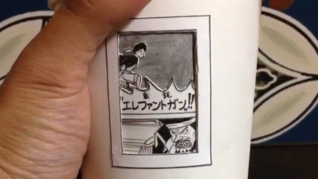 Manga-Kunst auf Pappbechern