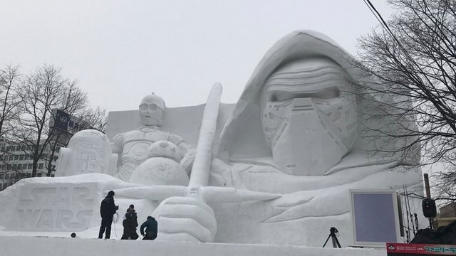 Sapporos riesige Schneeskulpturen