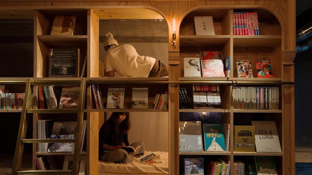 Schlafen im Bücherparadies