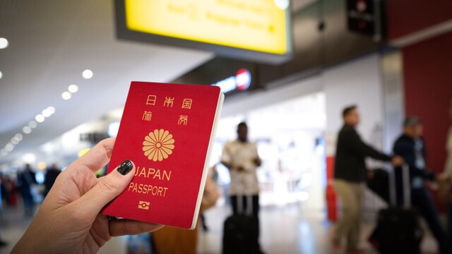 Der japanische Pass als Geschenk